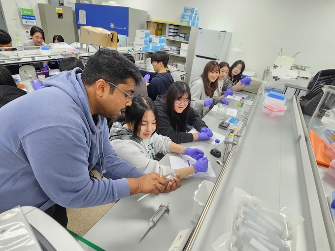 첨단 바이오 차세대 캠프